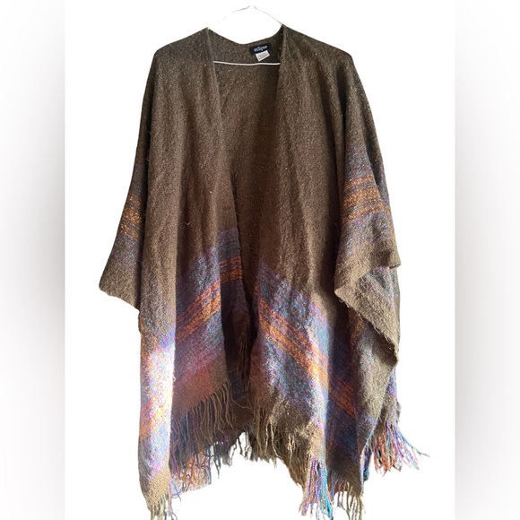 Eclipse Textured Brown Shawl - Picture 4 of 5